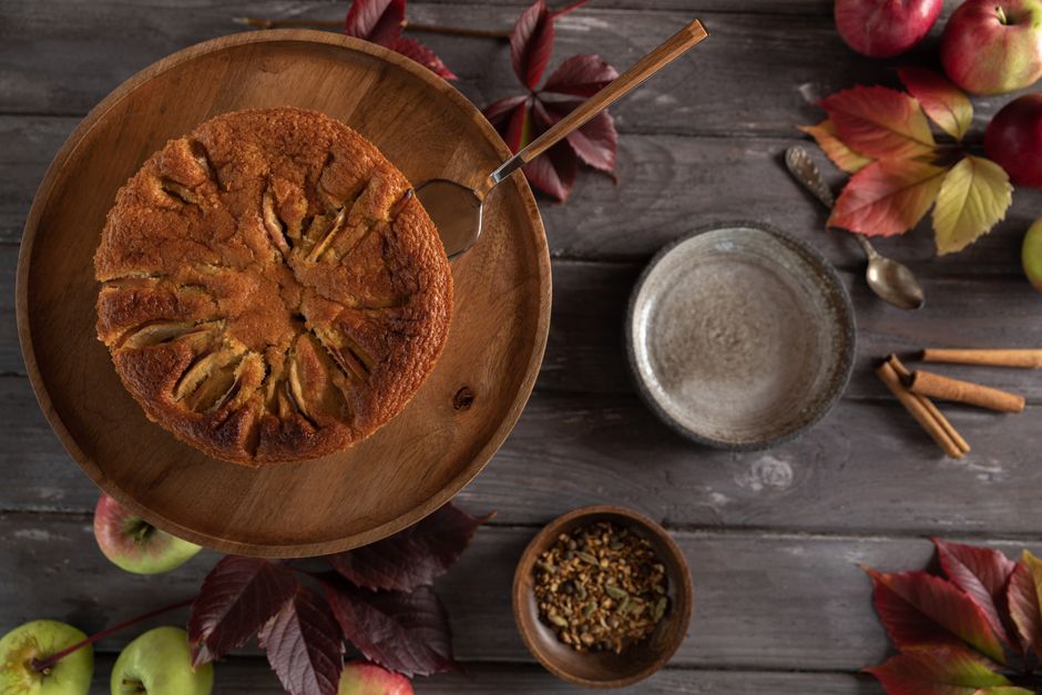 Mjuk äppelkaka med kanel – enkelt och saftigt recept
